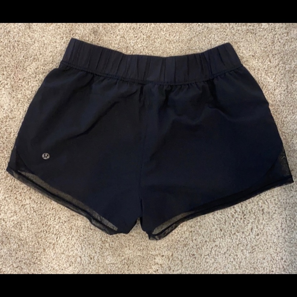 Lululemon Hotty Hot Shorts Low Rise Size 4